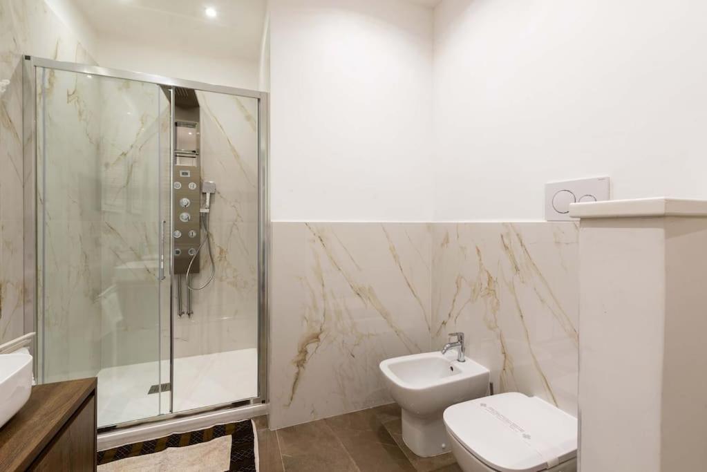 Colosseum 10Steps Away, Marco Aurelio Luxury House Roma Esterno foto