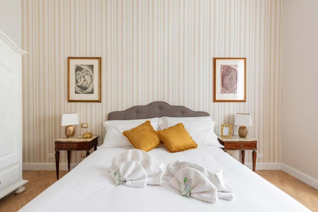 Colosseum 10Steps Away, Marco Aurelio Luxury House Roma Esterno foto