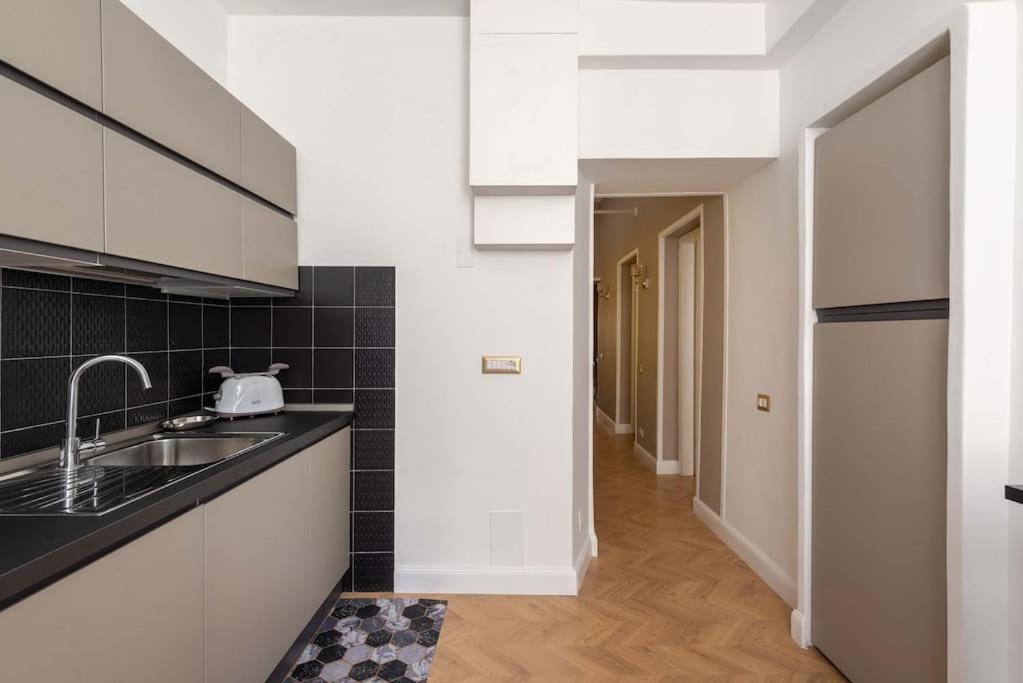 Colosseum 10Steps Away, Marco Aurelio Luxury House Roma Esterno foto