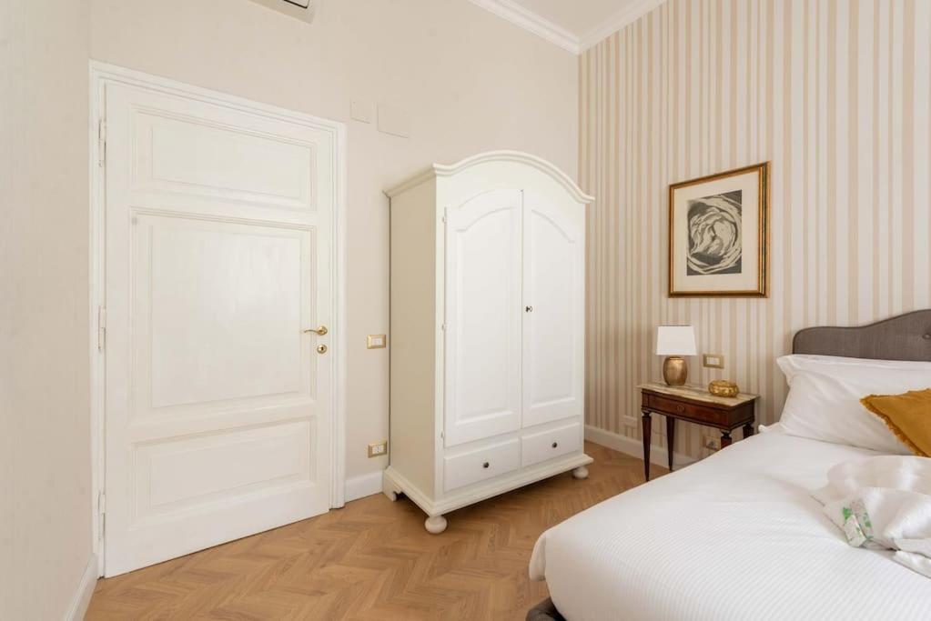 Colosseum 10Steps Away, Marco Aurelio Luxury House Roma Esterno foto